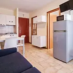 Peaceful Seaside Flat With Pool In