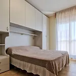 Lejlighed Peaceful Seaside Flat With Pool In *