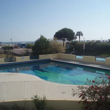 アパート Peaceful Seaside Flat With Pool In