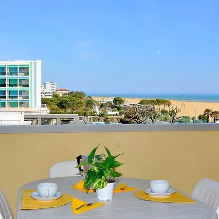 アパート Peaceful Seaside Flat With Pool In *