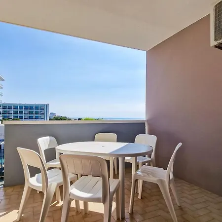 Peaceful Seaside Flat With Pool In