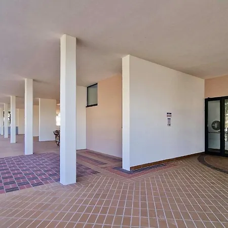 Peaceful Seaside Flat With Pool In * ビビオーネ