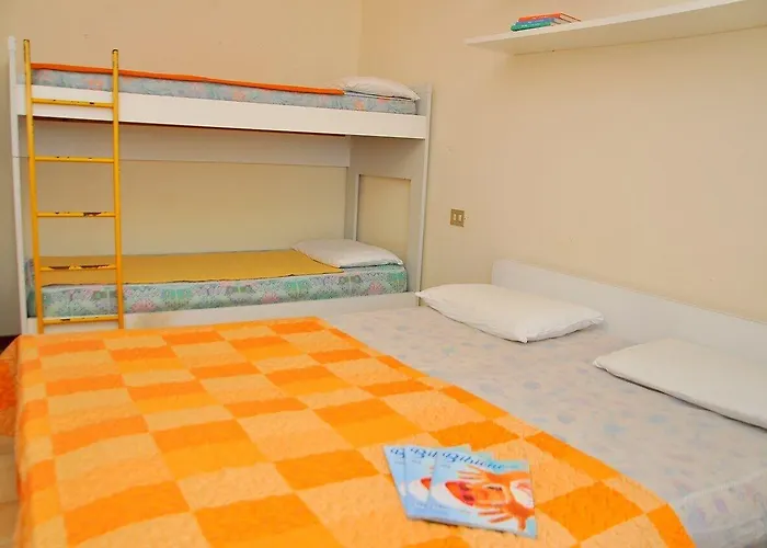 Peaceful Seaside Flat With Pool In Apartmán *
