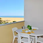 Peaceful Seaside Flat With Pool In Apartment *
