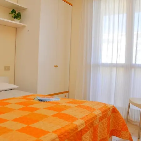 アパート Peaceful Seaside Flat With Swimming Pool In