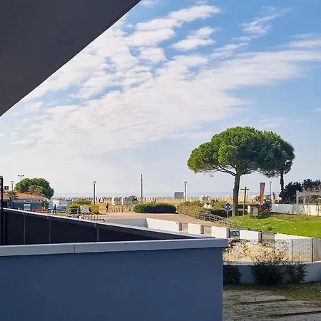 Peaceful Seaside Flat With Pool In Bibione